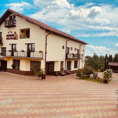 Pensiunea Valea Ursului Campulung Luaran gambar
